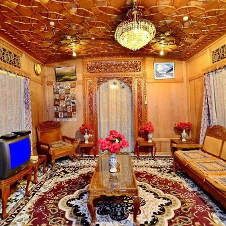Umbrella Group Of House Boat Hotel Srinagar  Exterior photo